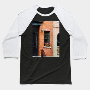 Manhattan NY - Chelsea Windowbox Baseball T-Shirt